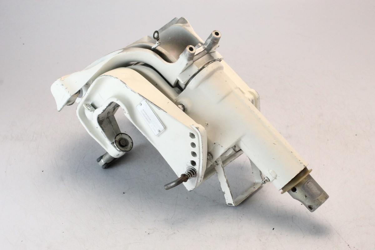 OMC Evinrude Johnson Cover Swivel Bracket