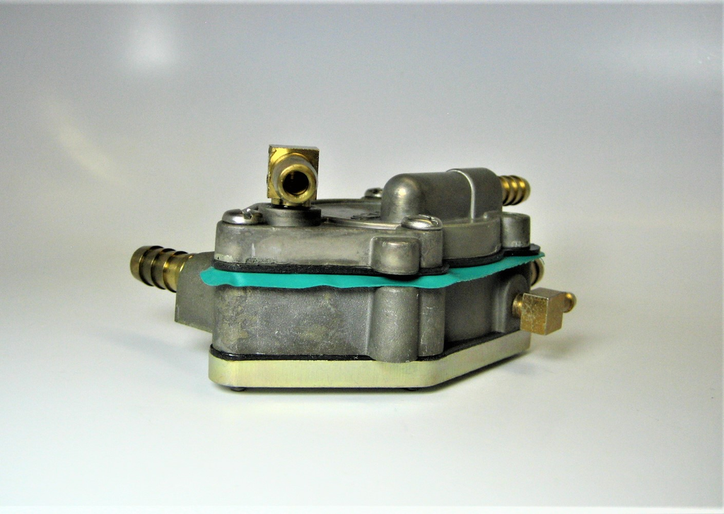 OEM Evinrude Johnson Outboard Fuel Lift Pump Assembly